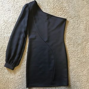 One sleeve mini dress